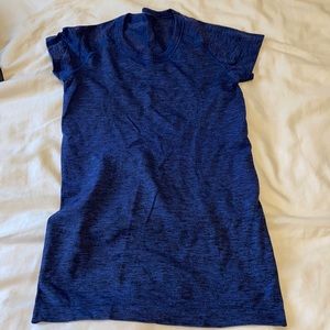 Lululemon Swiftly Tech Ss Tee size 4 blue